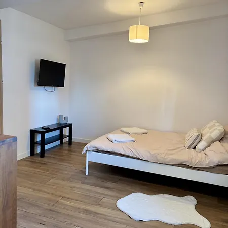 Elite 1-bedroom In By Mazowiecka *