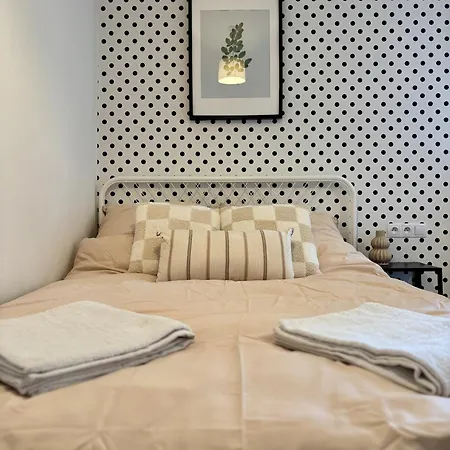 Elite 1-bedroom In By Mazowiecka Apartamento Varsovia